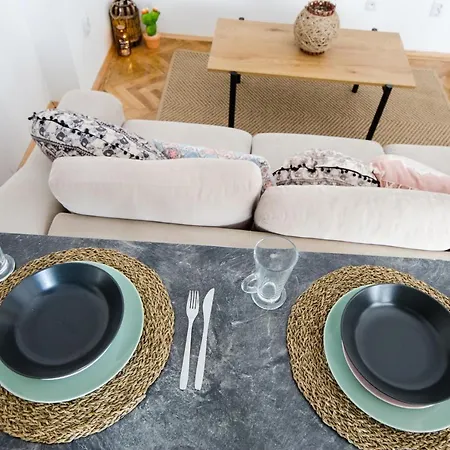 University One Bedroom Loft With Terrace * Βουκουρέστι